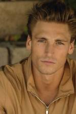 Watch Abducted: Fugitive for Love M4ufree