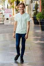 Watch Hollywood Medium M4ufree