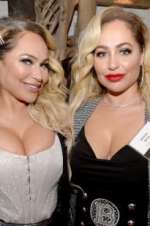 Watch Darcey & Stacey M4ufree