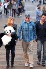 Watch Welcome to the Family M4ufree